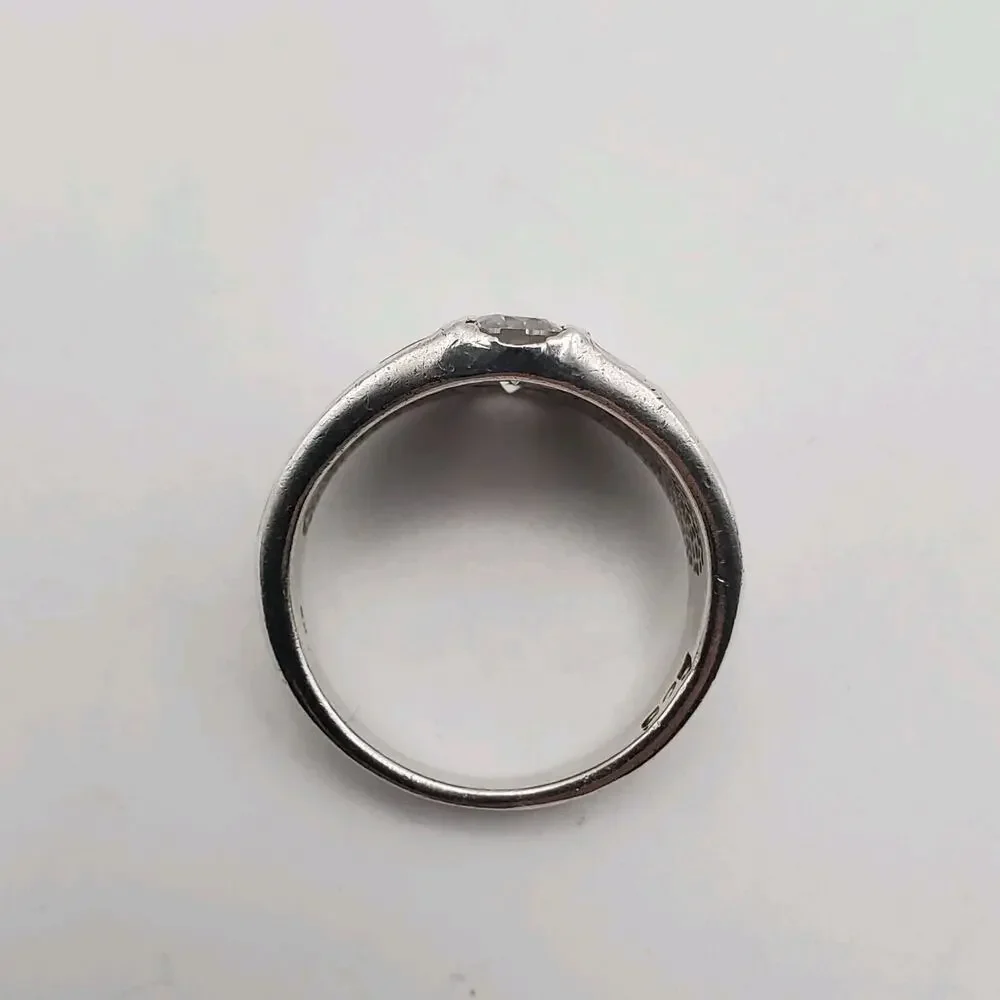 925 Sterling Silver Vintage Real MOP & Round-Cut CZ Ring Size 7